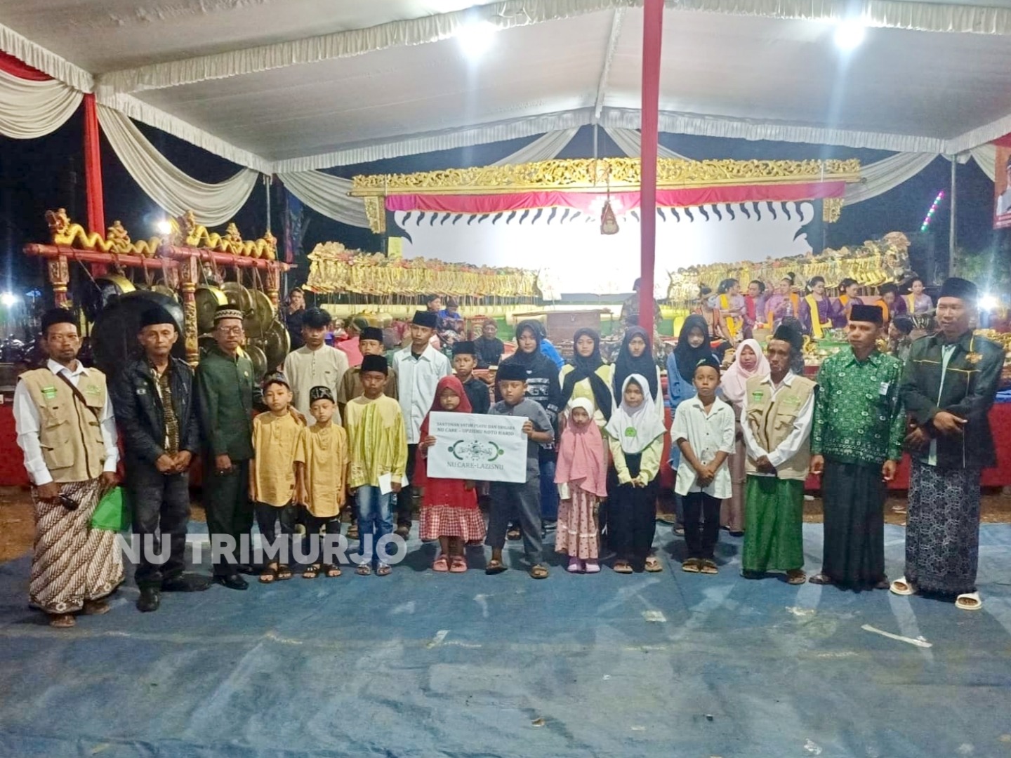 NU CARE UPZISNU Notoharjo Salurkan Santunan untuk Yatim Piatu dan Dhuafa Total 11 Juta Rupiah