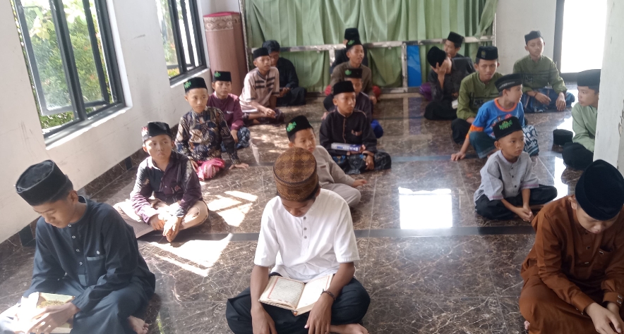 Semarak Kemerdekaan di Pondok Pesantren Al Ishlah Kelurahan Trimurjo Kabupaten Lampung Tengah 