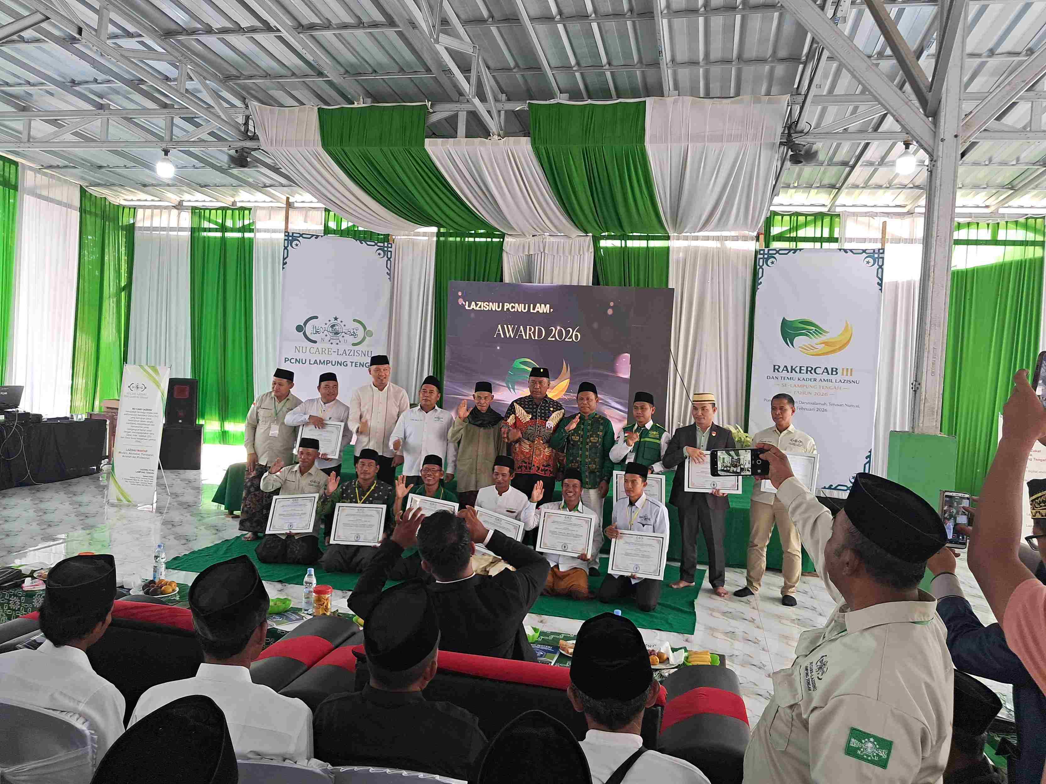 RAKERCAB III : UPZISNU MWCNU Trimurjo Raih 4 Kategori Nominasi LAZISNU PCNU Lampung Tengah AWARD 2025